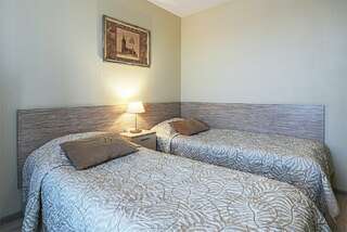 Гостиница Виктория Выборг Двухместный Стандартный номер с 2 отдельными/соединенными кроватями-2